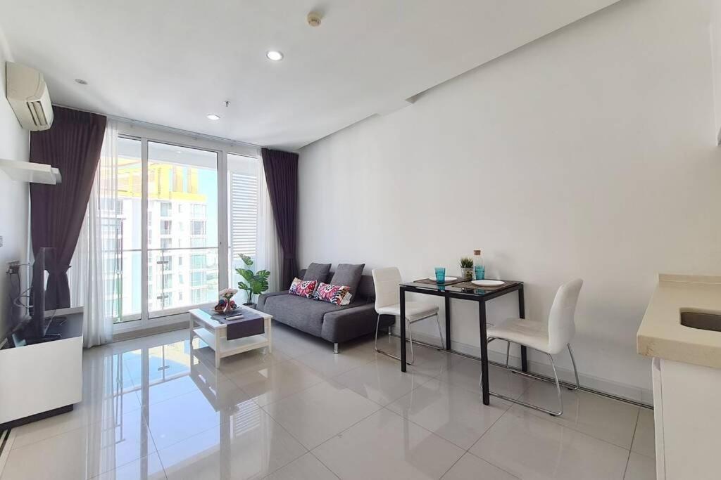 The Cloud Sky Rama9 : 1br Wifi Pool Rca Apartamento *