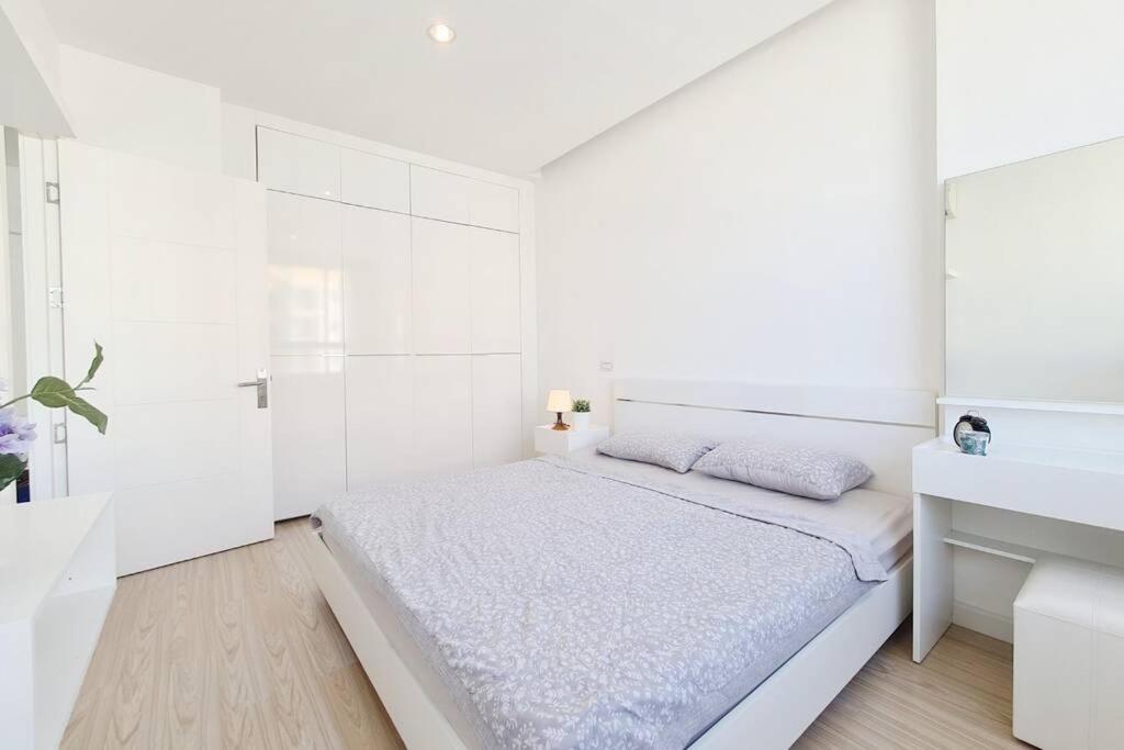 The Cloud Sky Rama9 : 1br Wifi Pool Rca Apartamento Bangkok
