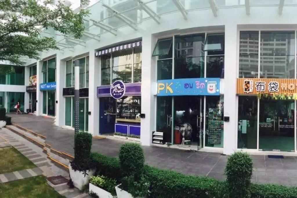 The Cloud Sky Rama9 : 1br Wifi Pool Rca Apartamento Bangkok